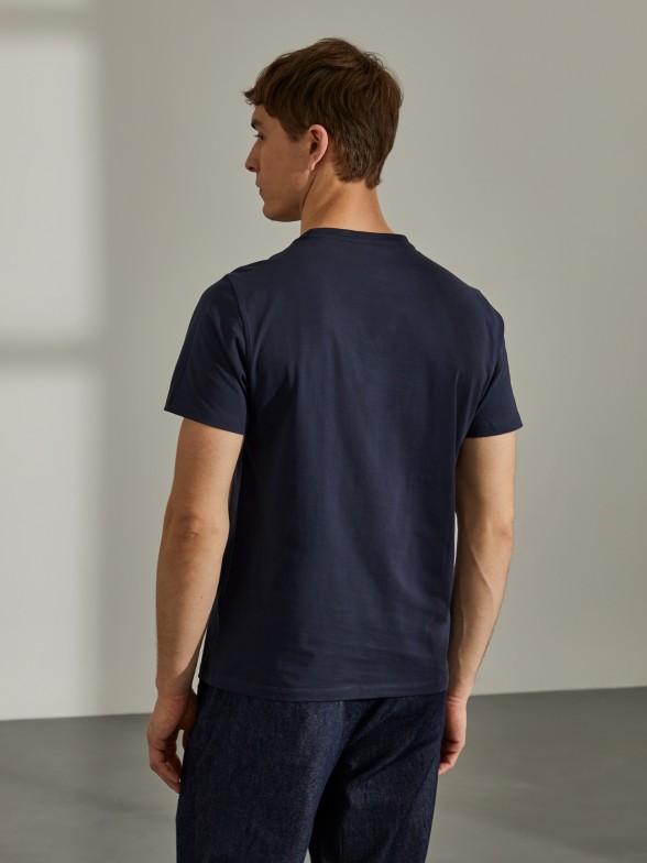 T-shirt para homem de algodo com gola redonda e estampado