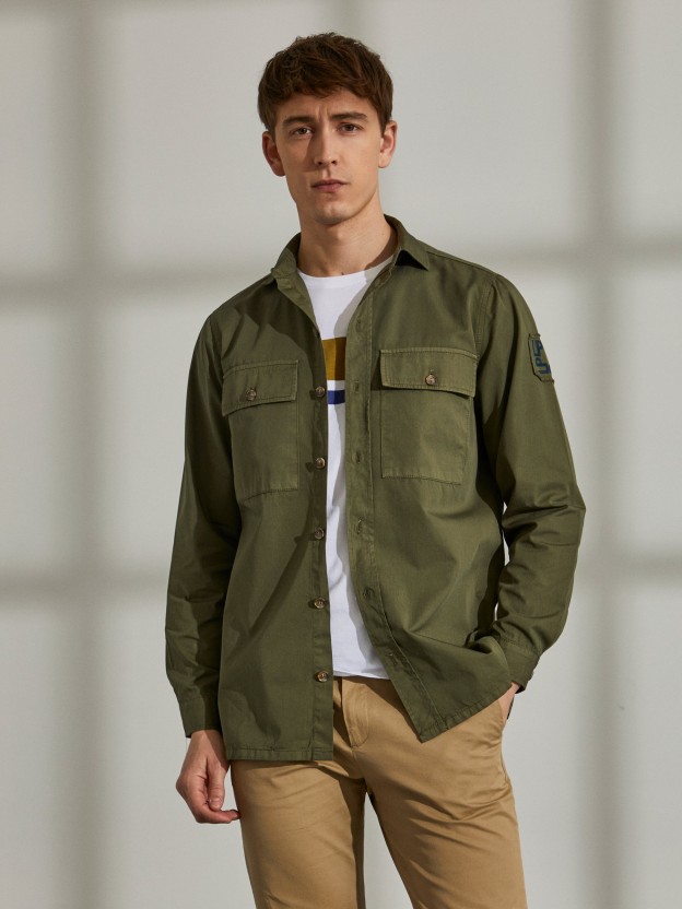 Sobrecamisa para homem regular fit de algodo com bolsos