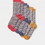 Pack of socks with lettering