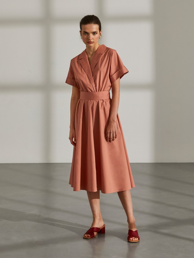 Midi dress with belt and pockets