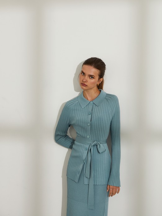 Woman's structured cardigan with belt