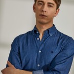Man's slim fit shirt in denim with embroidery on the chest