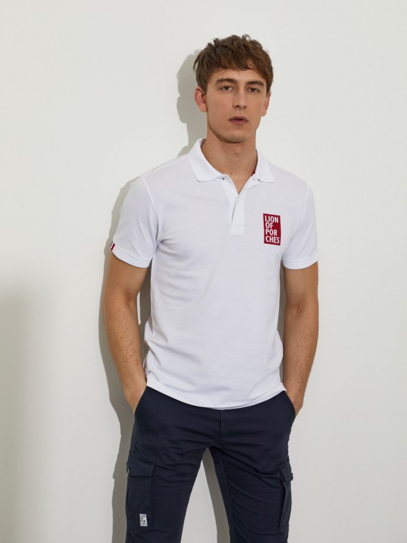 Man's slim fit cotton polo shirt with contrasting logo