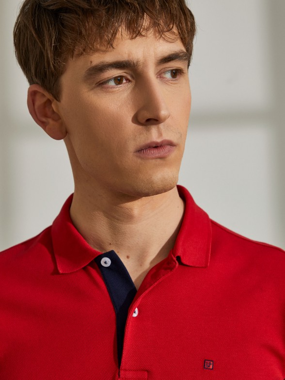 Polo para homem slim fit de malha de manga curta