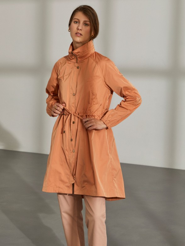 Woman's long coat with hood in technical fabric