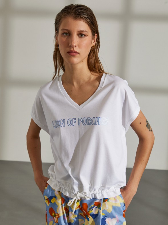 T-shirt para mulher de algodão com gola redonda com bainha ajustável