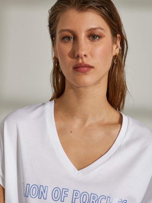 T-shirt para mulher de algodão com gola redonda com bainha ajustável