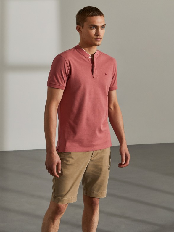 Man's slim fit cotton polo shirt with contrasting details
