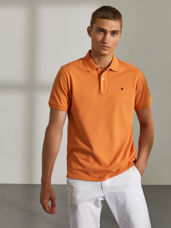 Polo para homem regular fit de algodo com bordado