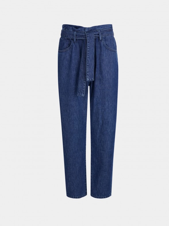Woman's denim trousers with belt and pockets