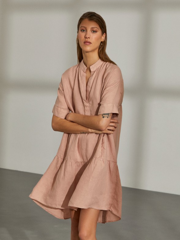 Linen dress with short sleeves and mandarin collar