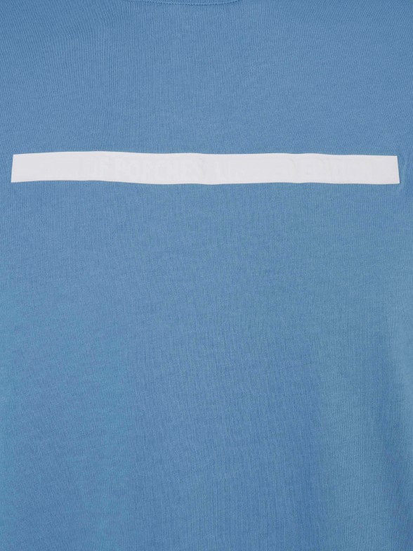 T-shirt para homem de algodo com gola redonda e risca no peito
