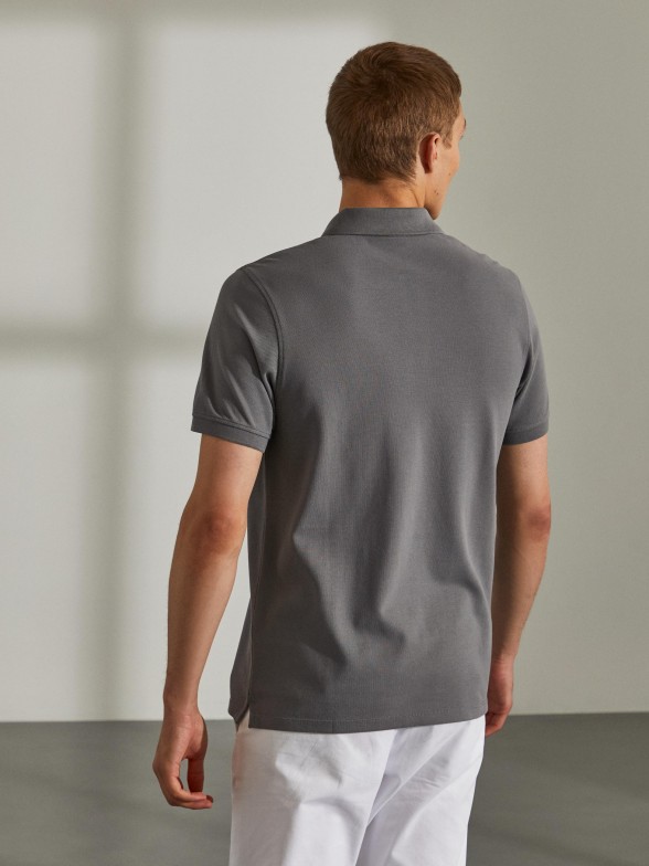 Polo para homem regular fit de algodo com bordado