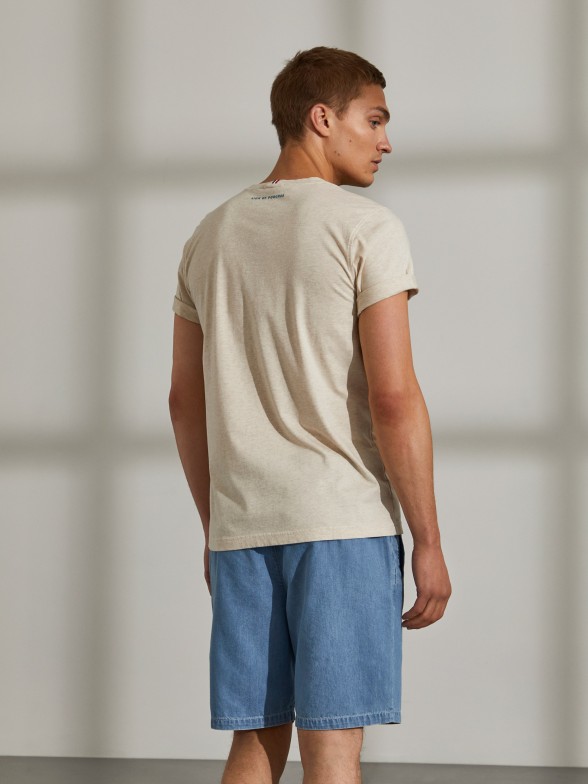 Man's round neck t-shirt  and printed cotton