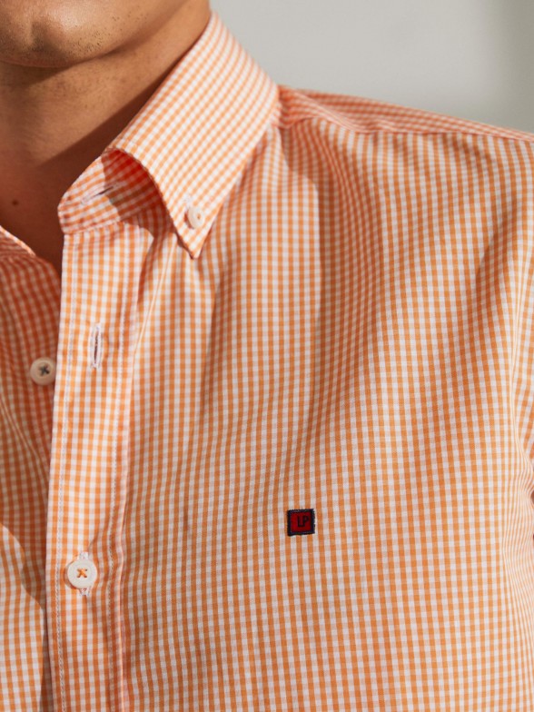 Man's slim fit cotton shirt with checkered pattern
