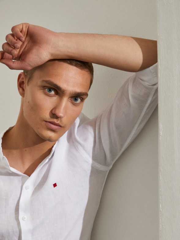 Camisa para homem slim fit de linho com colarinho mandarim