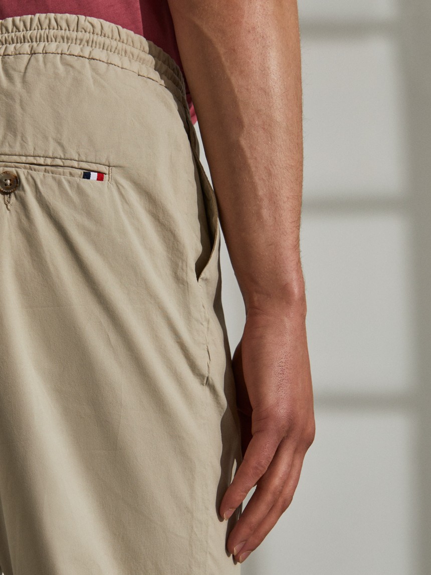 Cal�as para homem regular fit de algod�o com cord�o