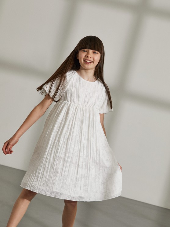 Vestido blanco con textura
