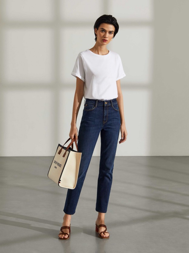 Woman's regular fit denim trousers with a rise waist