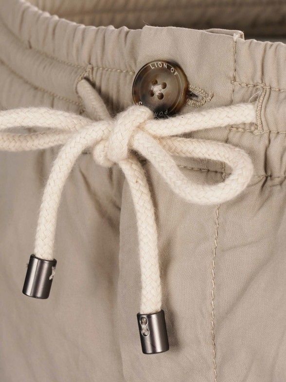 Calças para homem regular fit de algodão com cordão