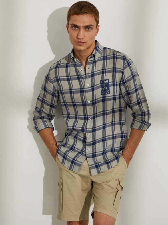 Man's slim fit linen shirt with checkered pattern