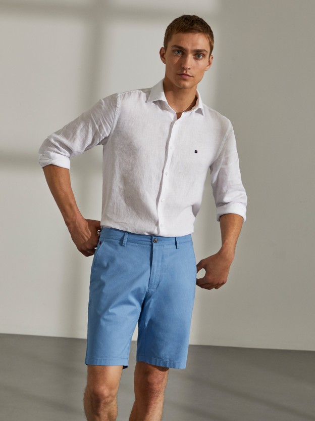 Pantalones cortos de sarga de ajuste regular para hombre con bolsillos