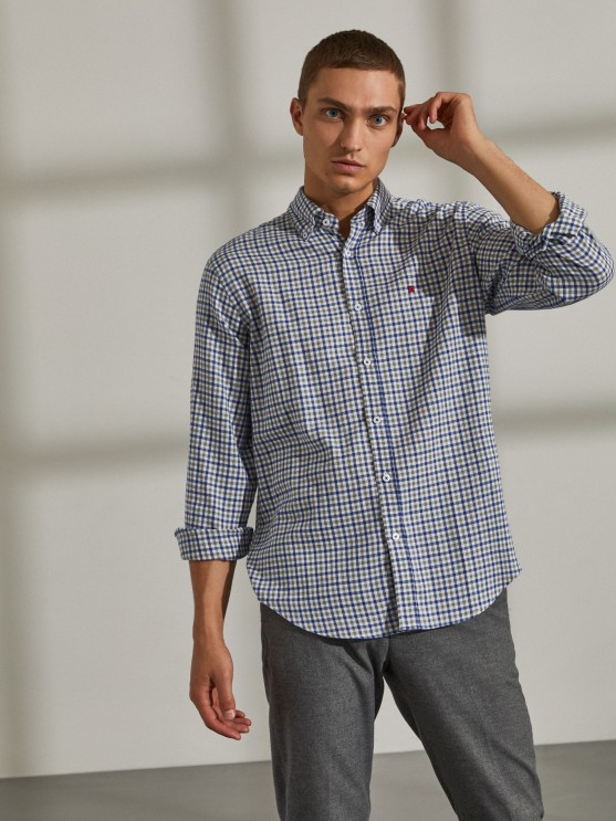 Regular fit shirt