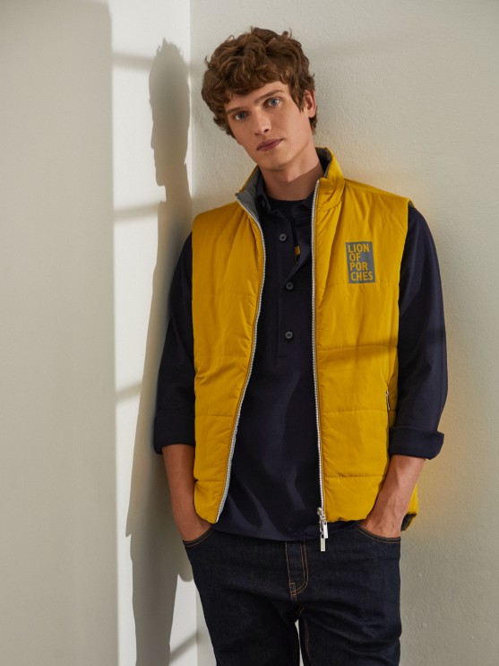 Reversible vest