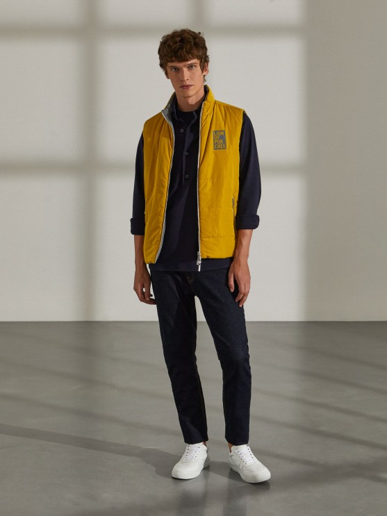 Reversible vest