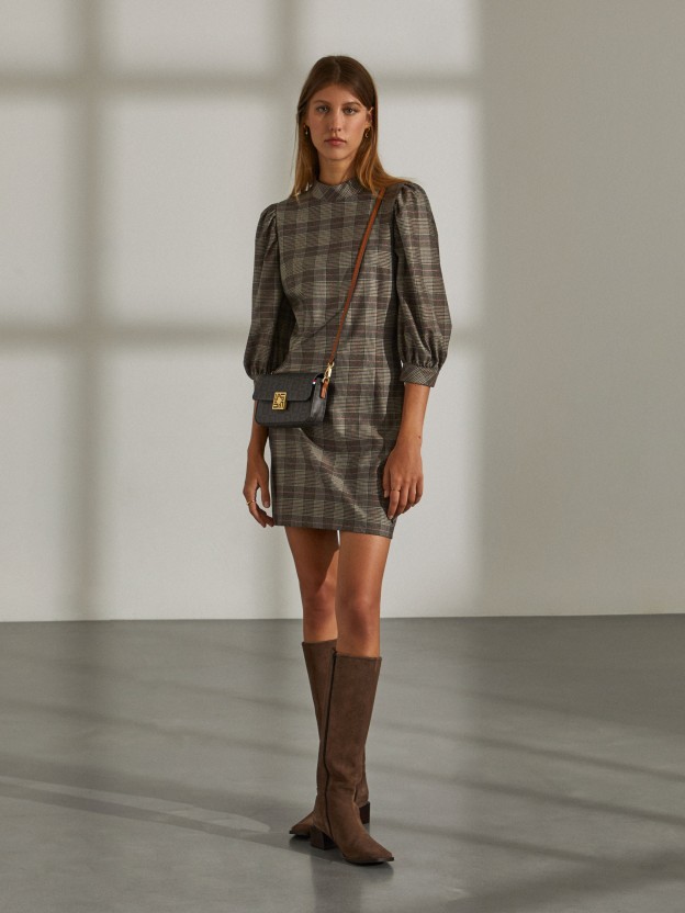 Short dress with check pattern