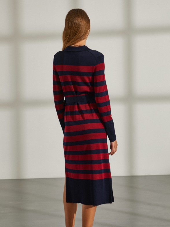 Vestido de riscas comprido