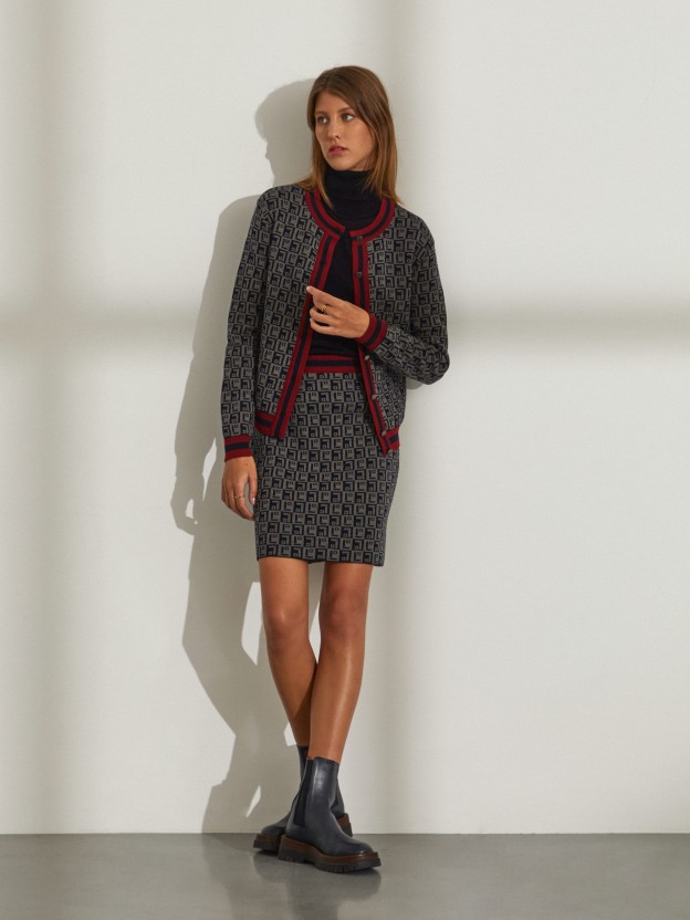 Cardigan com monograma