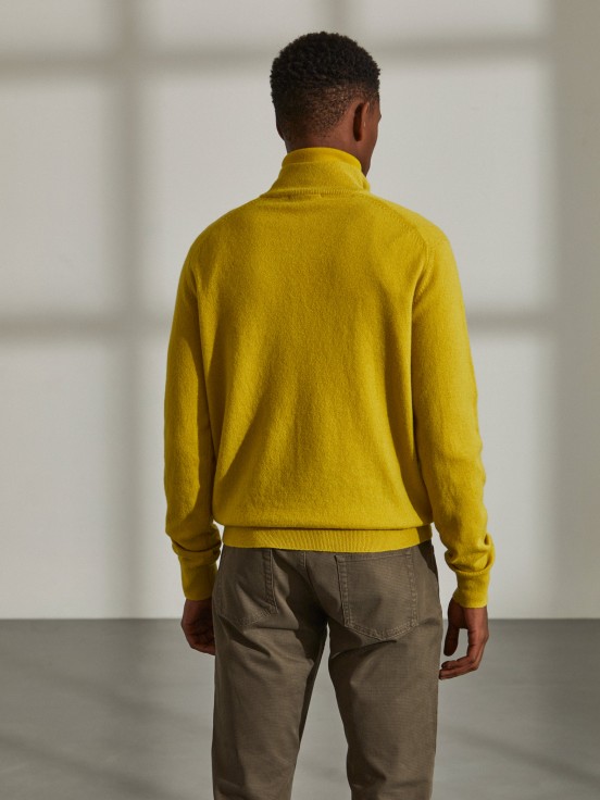 Man's wool jumper with collar zip