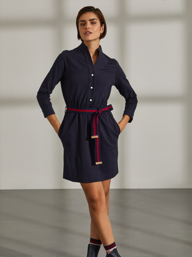 Vestido com cinto