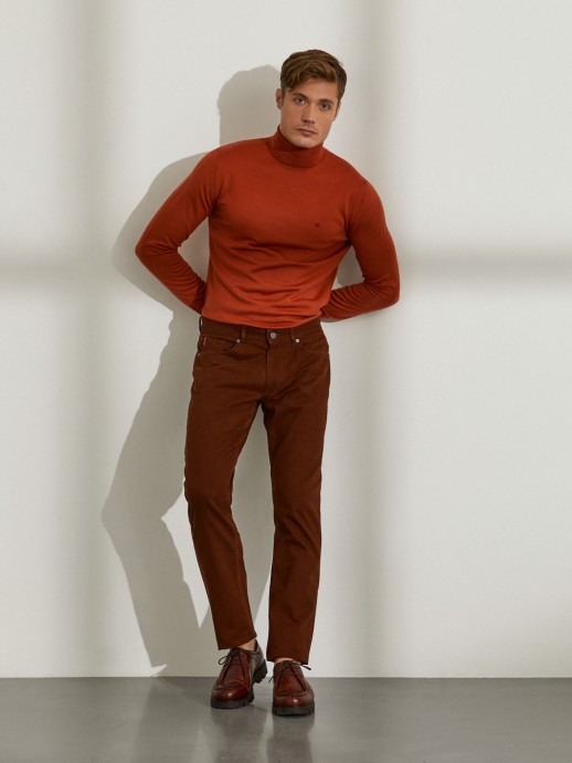 Regular fit trousers