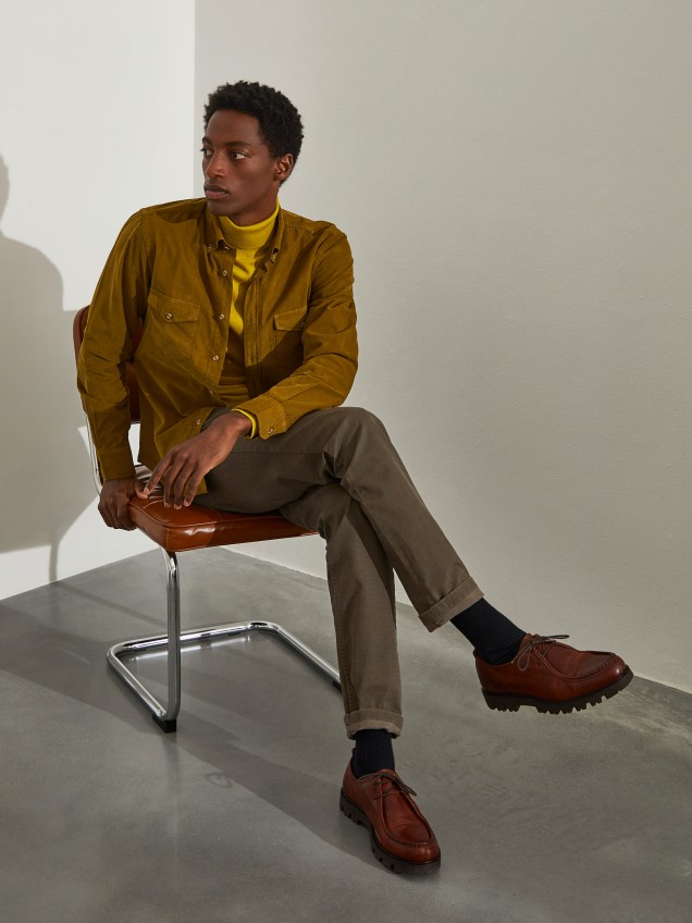 Camisa slim fit de bombazine