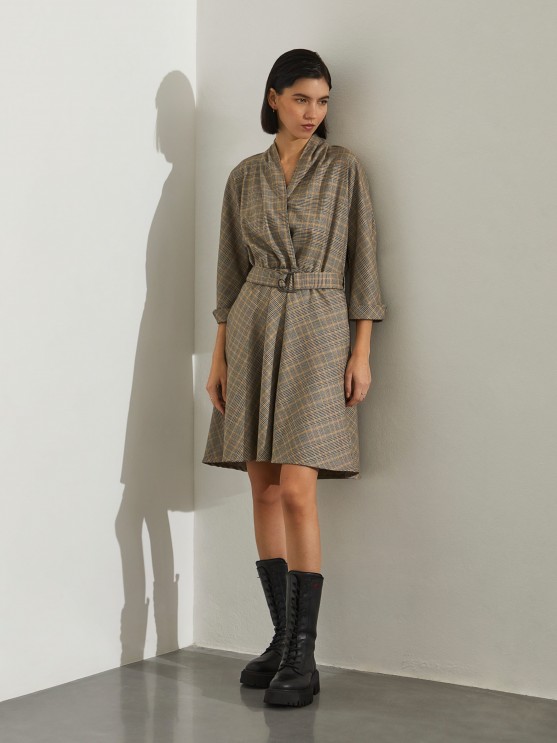 Vestido con falda evas