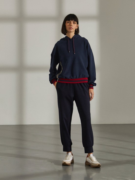 Sweatshirt estampada com capuz
