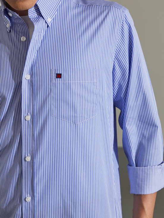 Camisa de corte regular de algodón con estampado de rayas