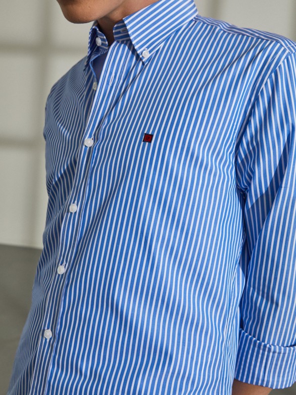 Camisa para homem slim fit de algodão com padrão de riscas