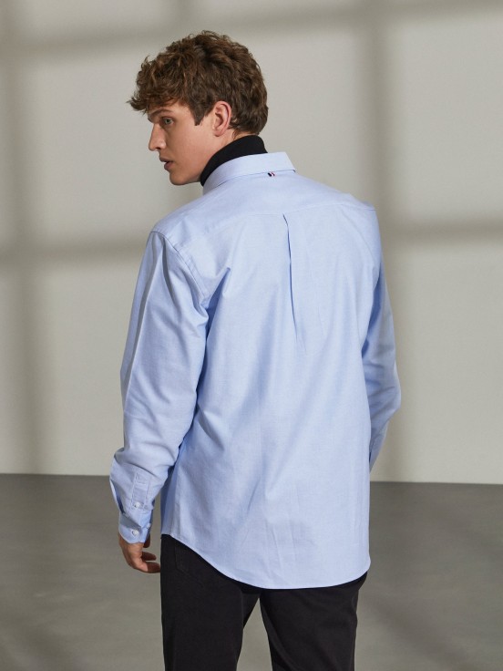 Man's regular fit cotton shirt in plain colour
