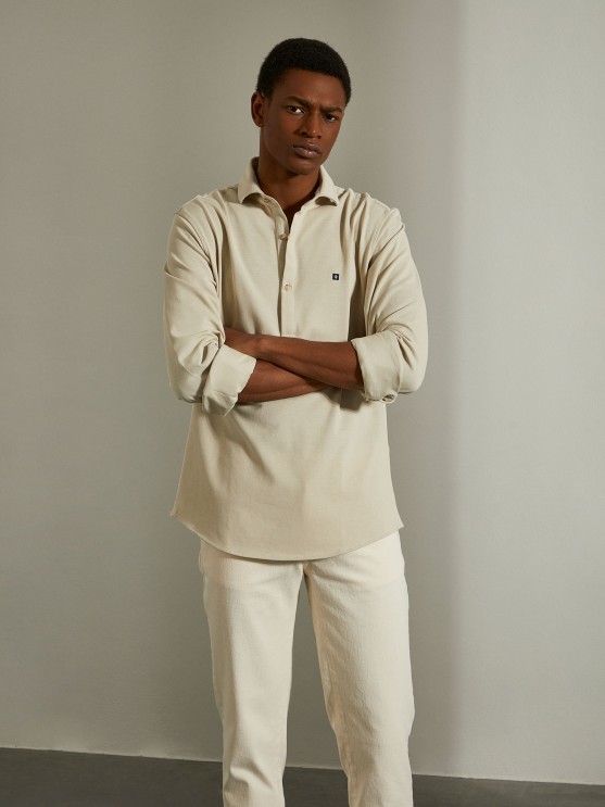 Camisa slim fit em malha piqu
