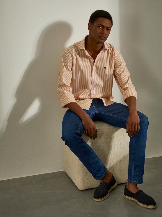 Slim fit shirt