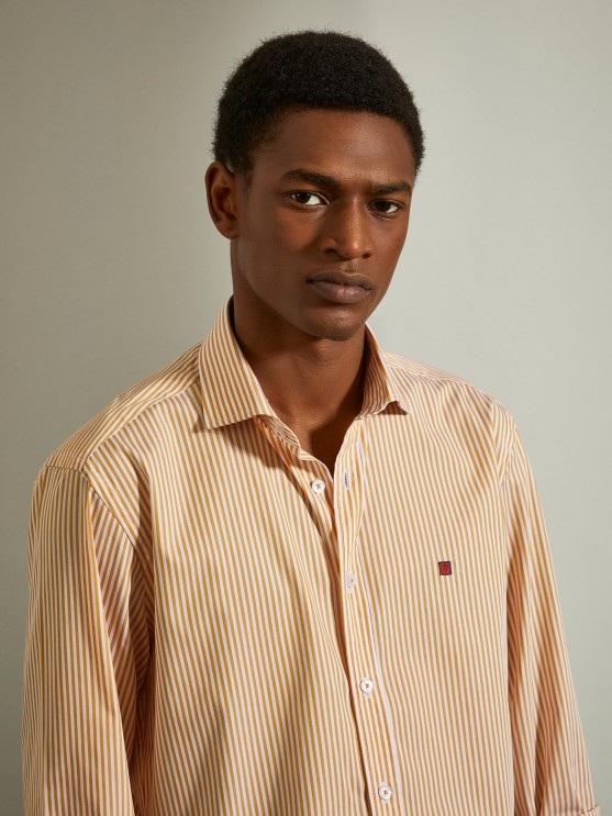 Slim fit shirt