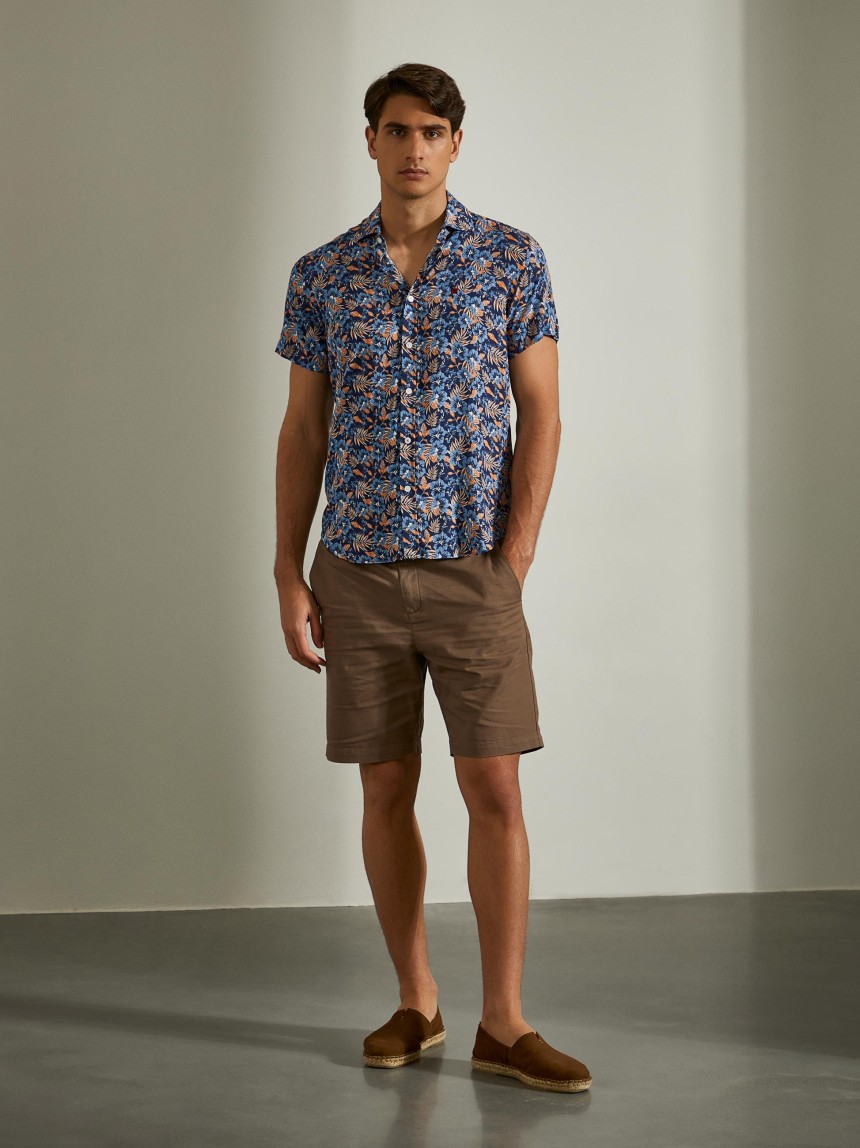 Slim fit short sleeve shirt