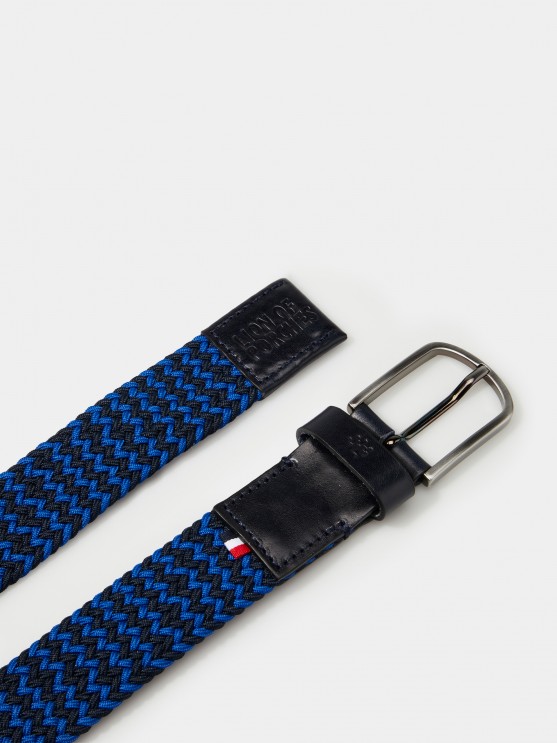 Elastic belt