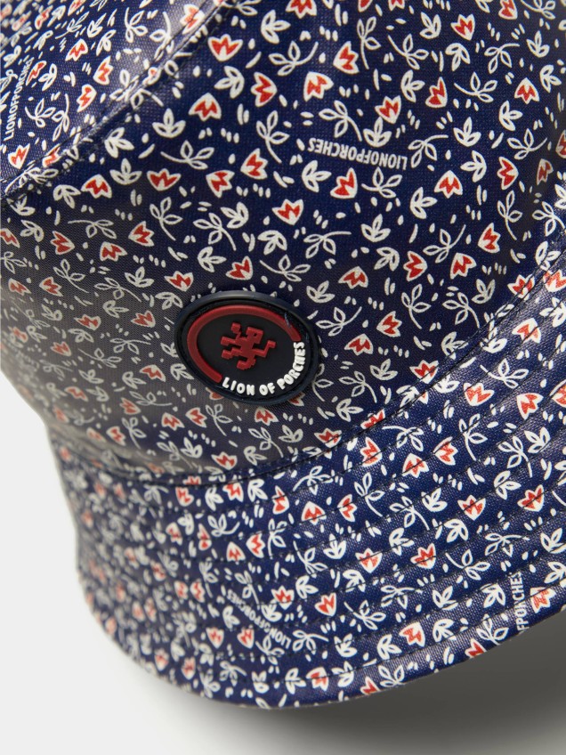 Bucket hat