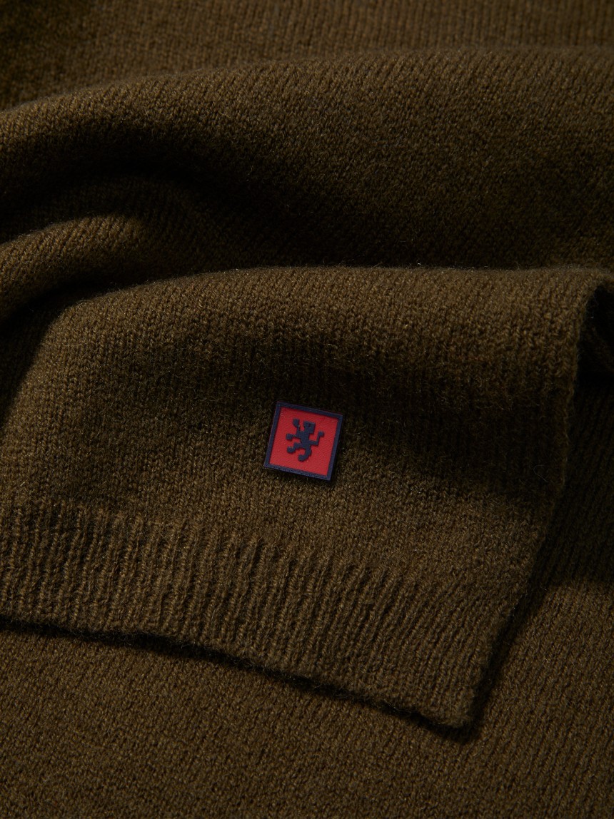 Wool scarf