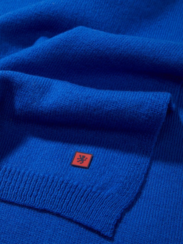 Wool scarf