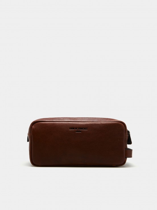 Rectangular leather toiletry bag